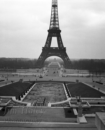 Eifel Tower - In 1945